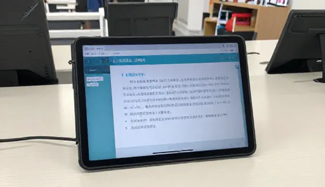 如何根据适用条件选择合适的软件开发方案